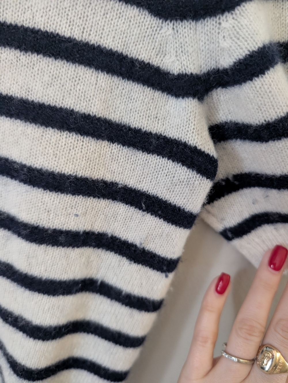 Banana Republic Cashmere Navy Stripe Short Sleeve Sweater - Picture 4 of 4